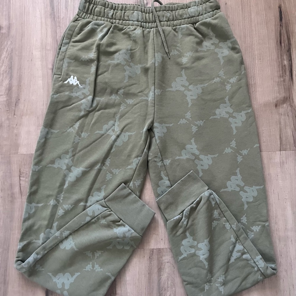 Mens KAPPA sweat pants . Size:X-Large . Color: olive green